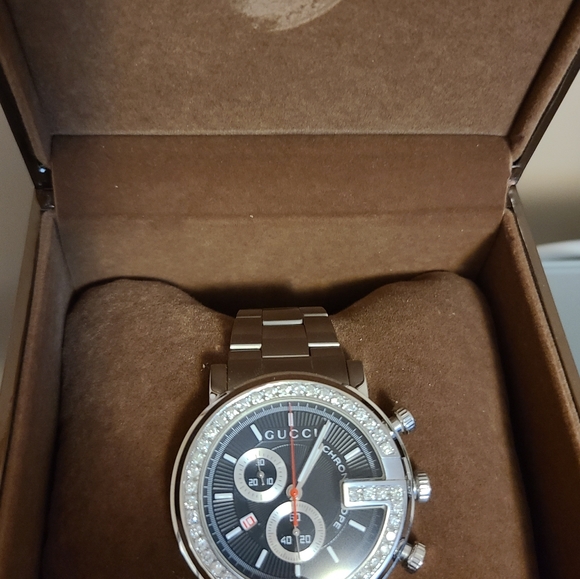 GUCCI DIAMOND WATCH - Picture 4 of 4